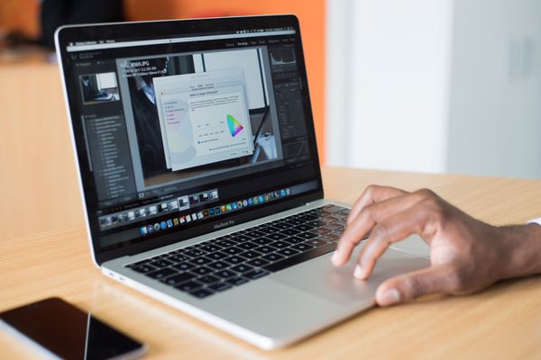 Ancestralidade em favor da democratização do acesso à tecnologia e à comunicação