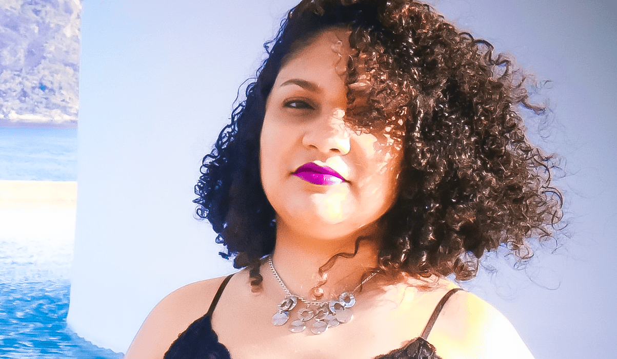 Cabe a nós trazermos conosco as nossas ancestrais que foram histórica e socialmente silenciadas - Entrevista com Quézia Lopes
