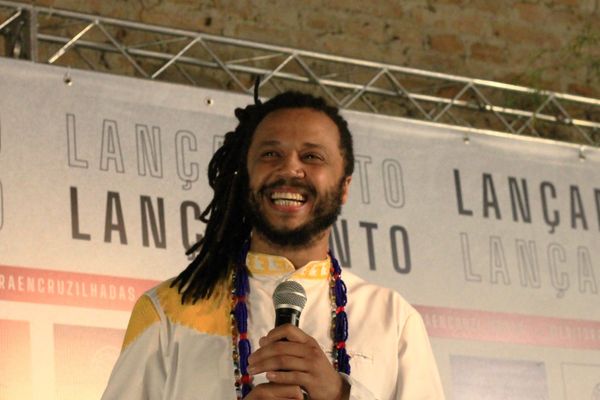 Todo sincretismo que se estabelece entre uma cultura dominante e outra dominada tem como resultados dominação e apagamento - Entrevista com David Dias